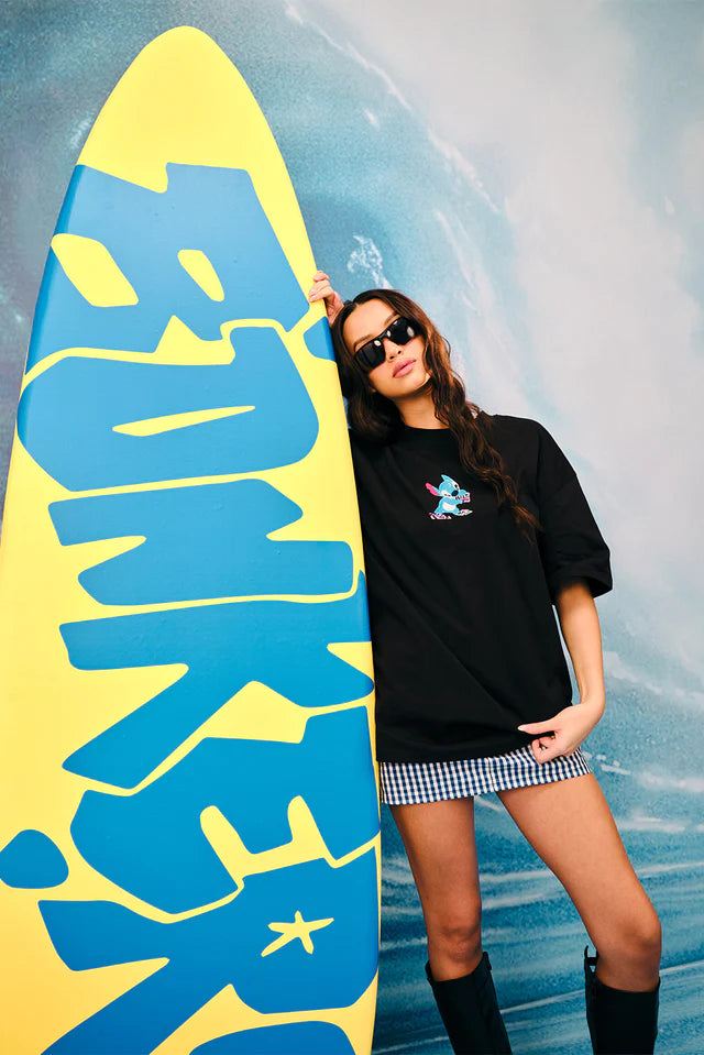 Friend in Need Oversized T-shirt Unisex